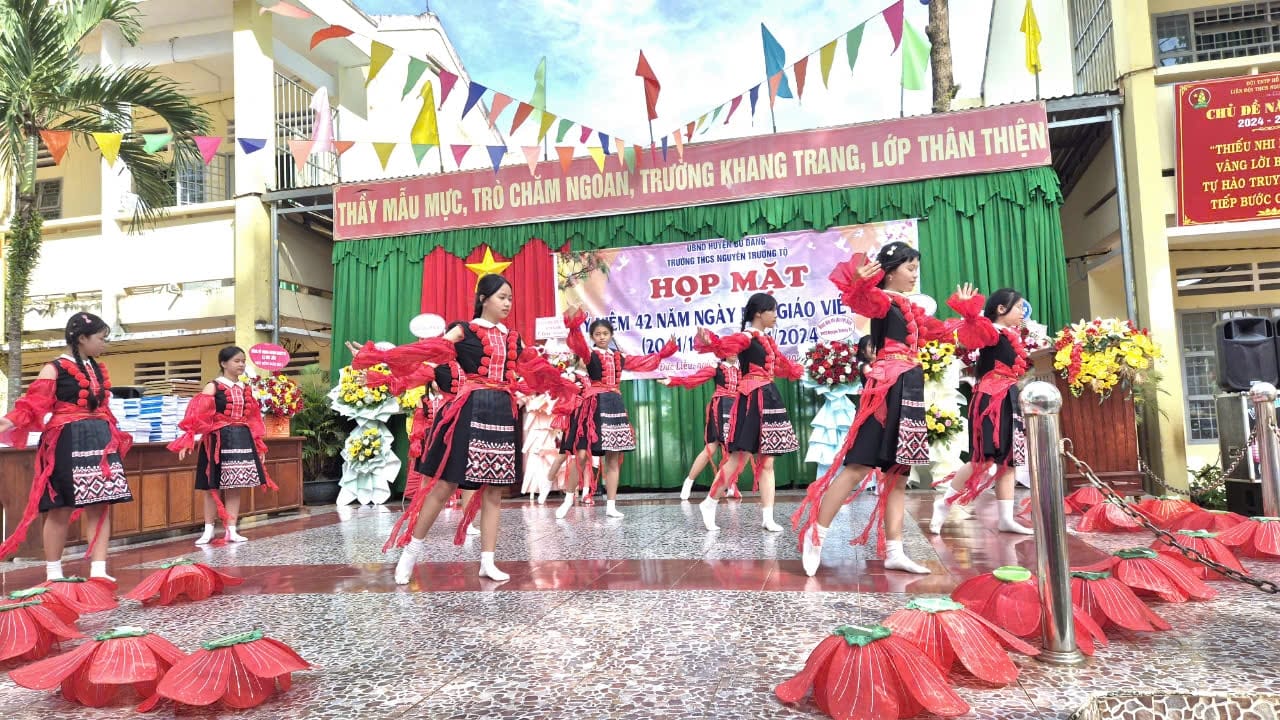 CHÀO MỪNG 20/11