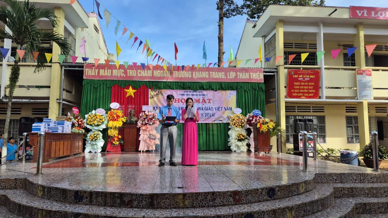 CHÀO MỪNG 20/11