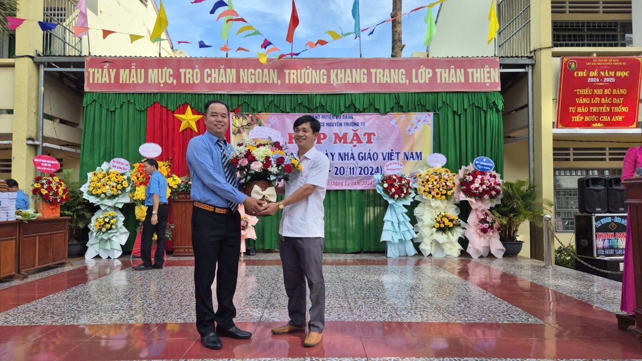 CHÀO MỪNG 20/11