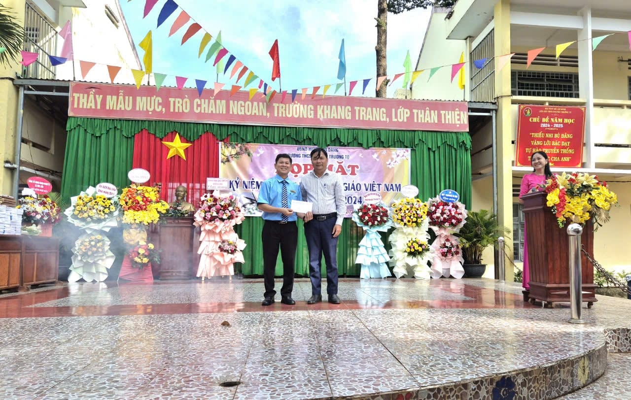 CHÀO MỪNG 20/11