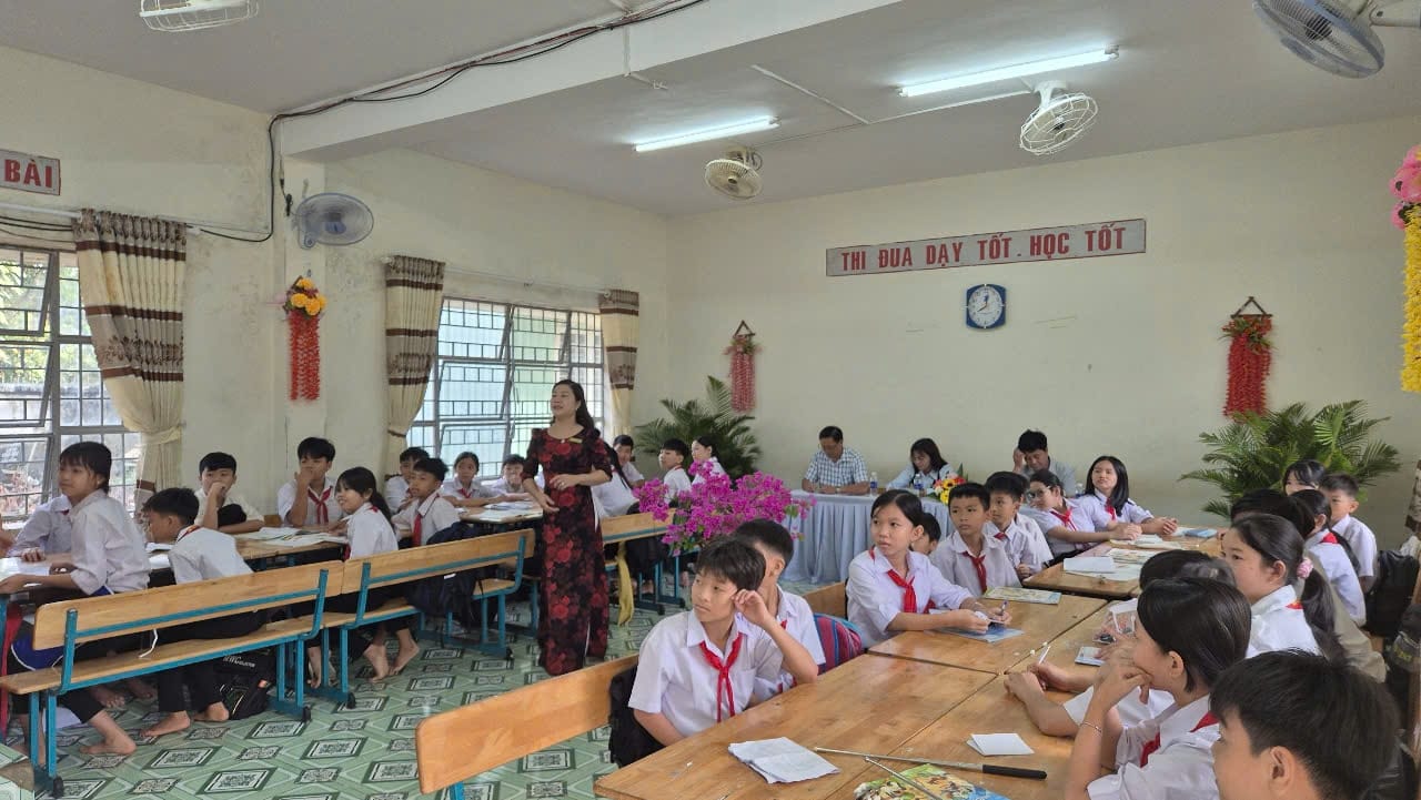 HỘI THI GVCN CẤP HUYỆN
