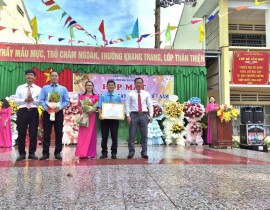 CHÀO MỪNG 20/11